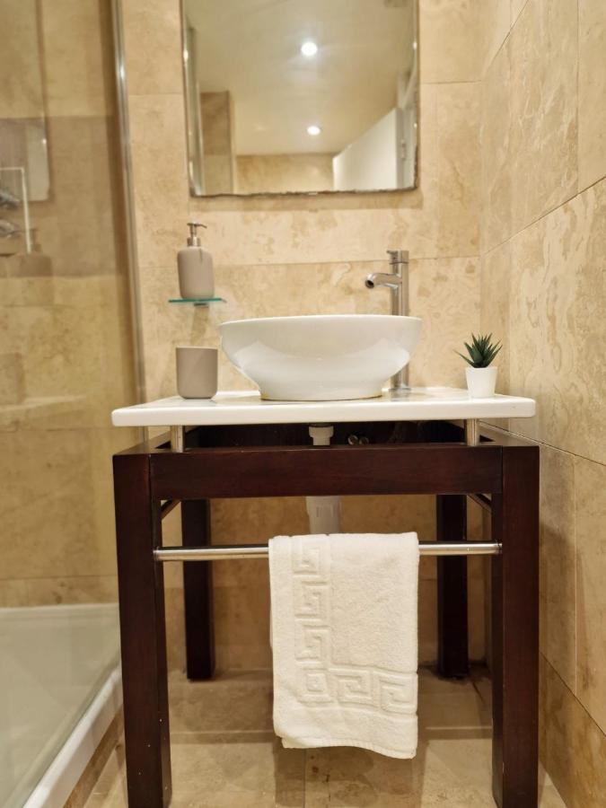 3 Bedrooms Flat Near Russell Square Londra Exterior foto